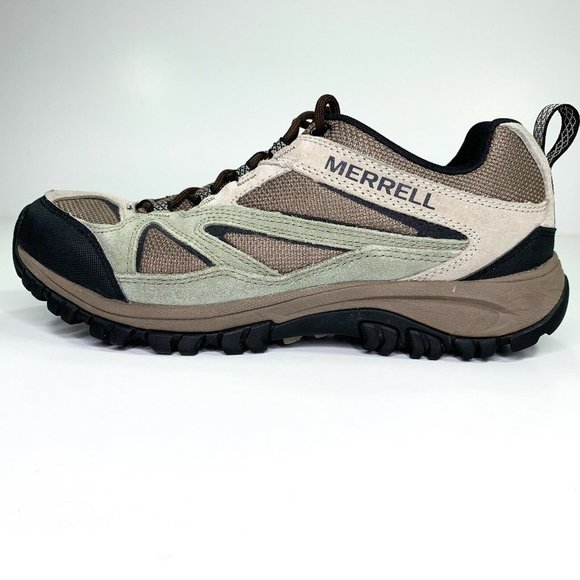 Athletic_Shoes